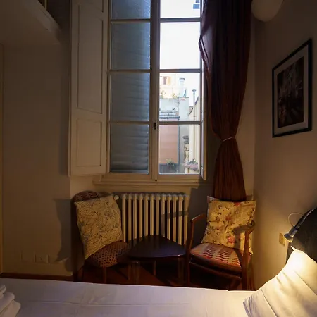 Apartment Lovely & Quite One Bedroom Near Piazza Santo Spirito *